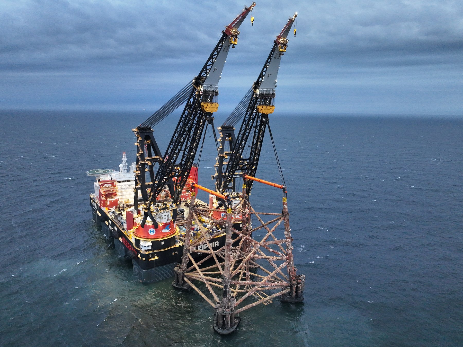 Sleipnir removes Vesslefrikk jacket