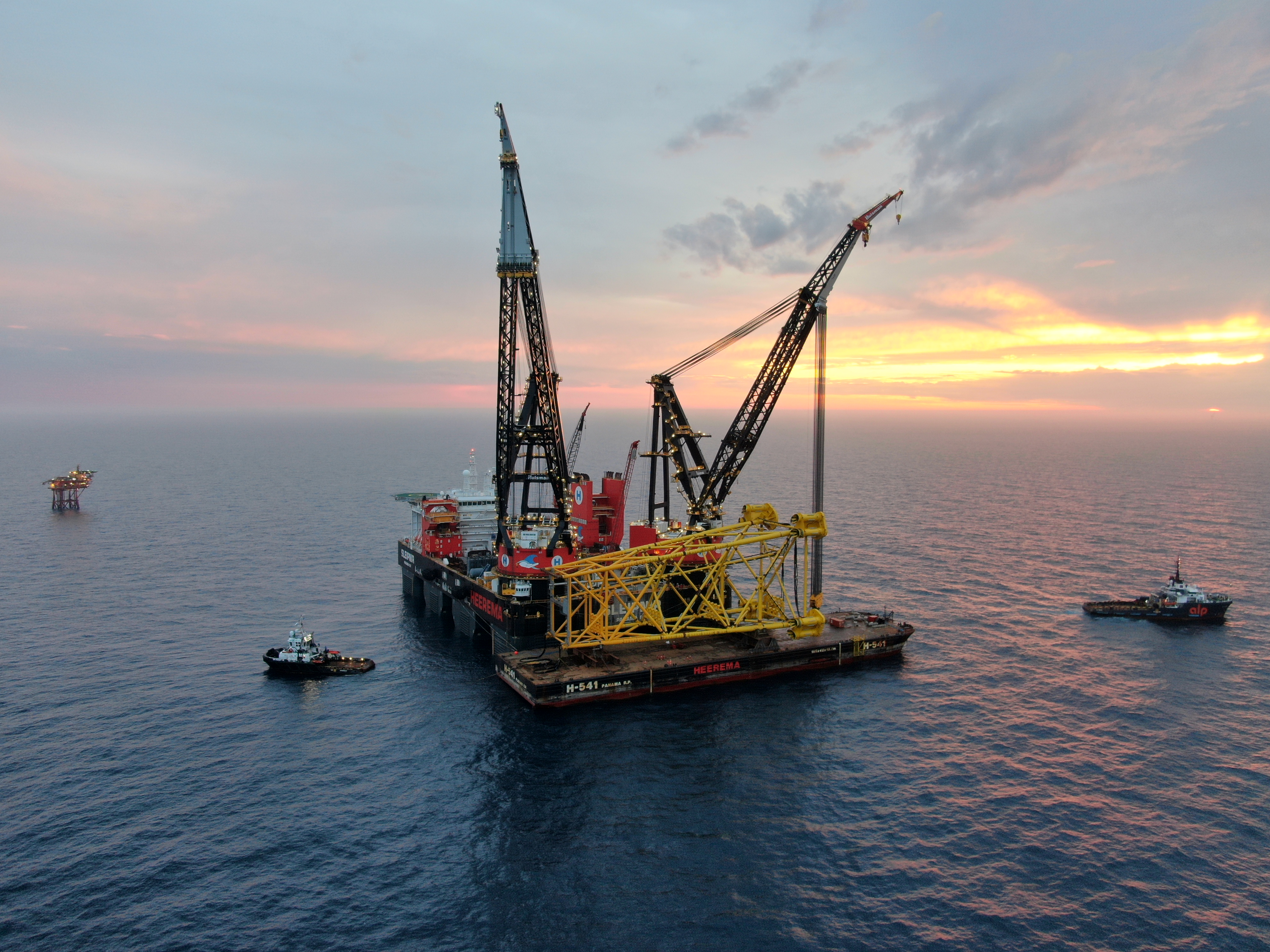 Sleipnir Wraps Up Aker BP's Hod B Project With Topside Installation